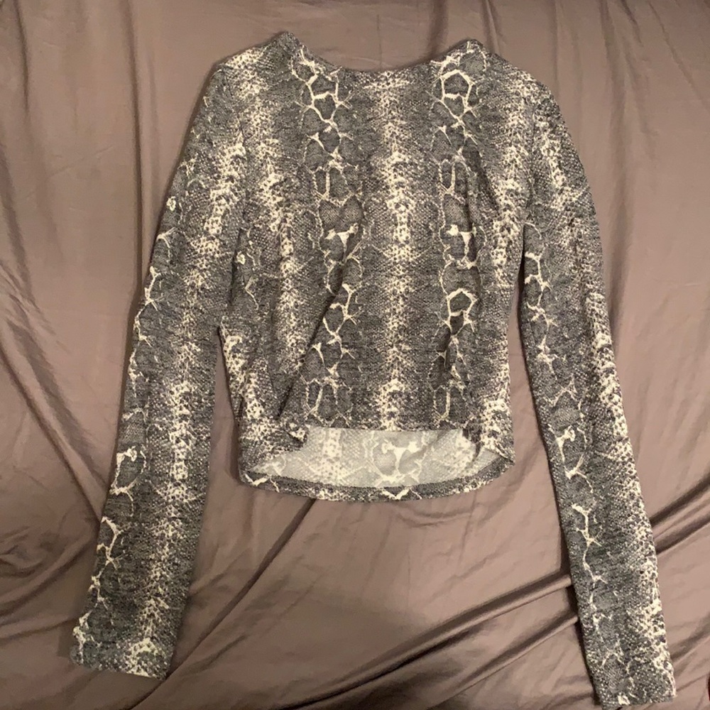 Zara cropped snake print sweater